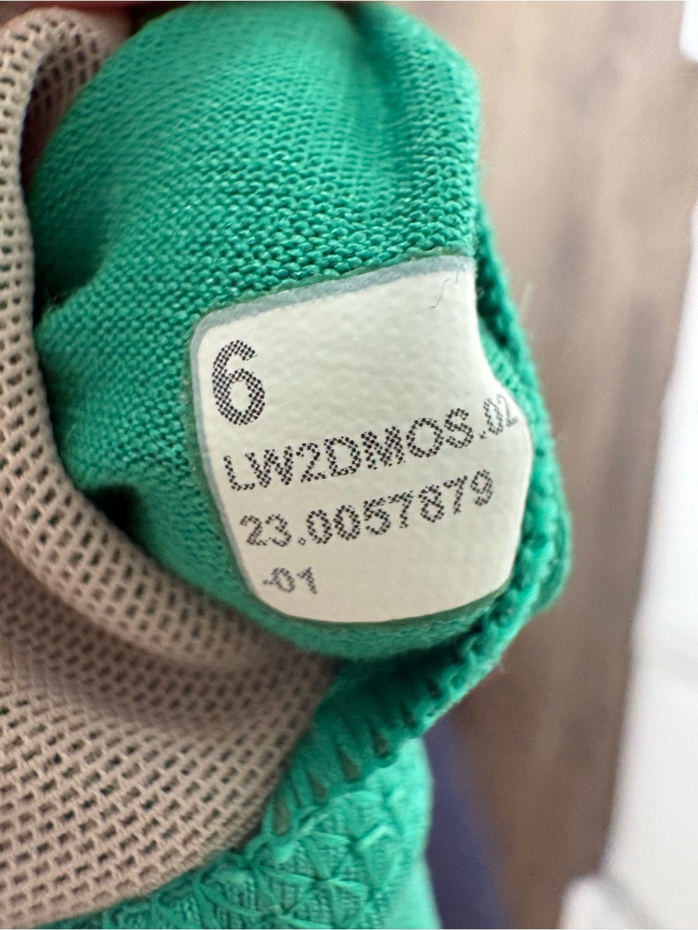 Lululemon Green Activewear Set - Sports Bra & Shorts - Picture 5 of 5